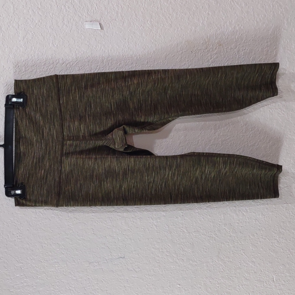 ATHLETA Black And Green Set. - Picture 17 of 17